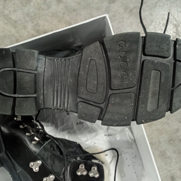 Gucci Flashtrek High Black Hiking Shearling Boots. - Picture 3 of 4